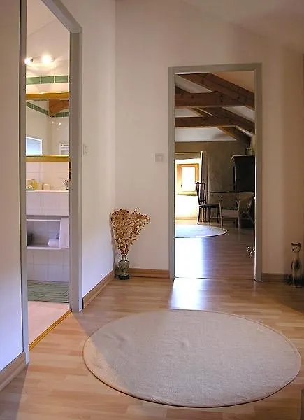 *** Couette-café Bed and Breakfast Domaine Sermet à Calmels-et-le-Viala France