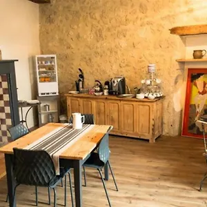 Maison d'hôtes Du Côté De Chez Jeanne, Fourcès