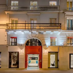 **** Hotel Beauchamps France